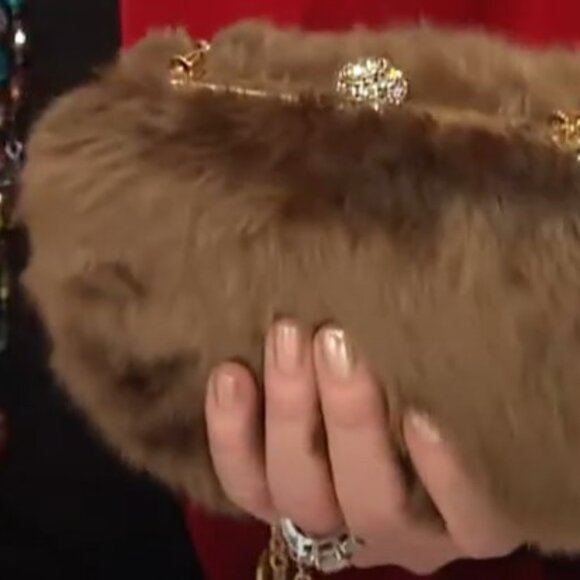 Joan Rivers Brown faux fur clutch with removeable chain strap - Picture 2 of 13